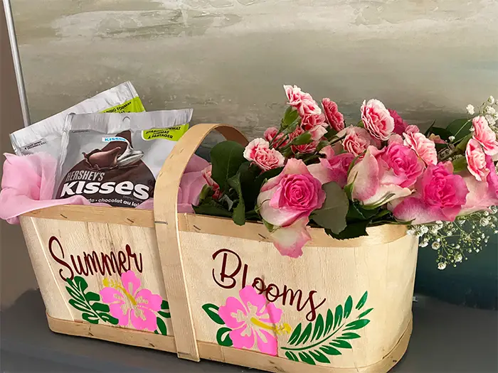 how to make a summer blooms basket