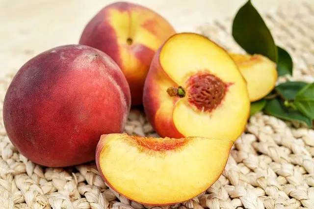 peaches for old fashioned peach cobbler