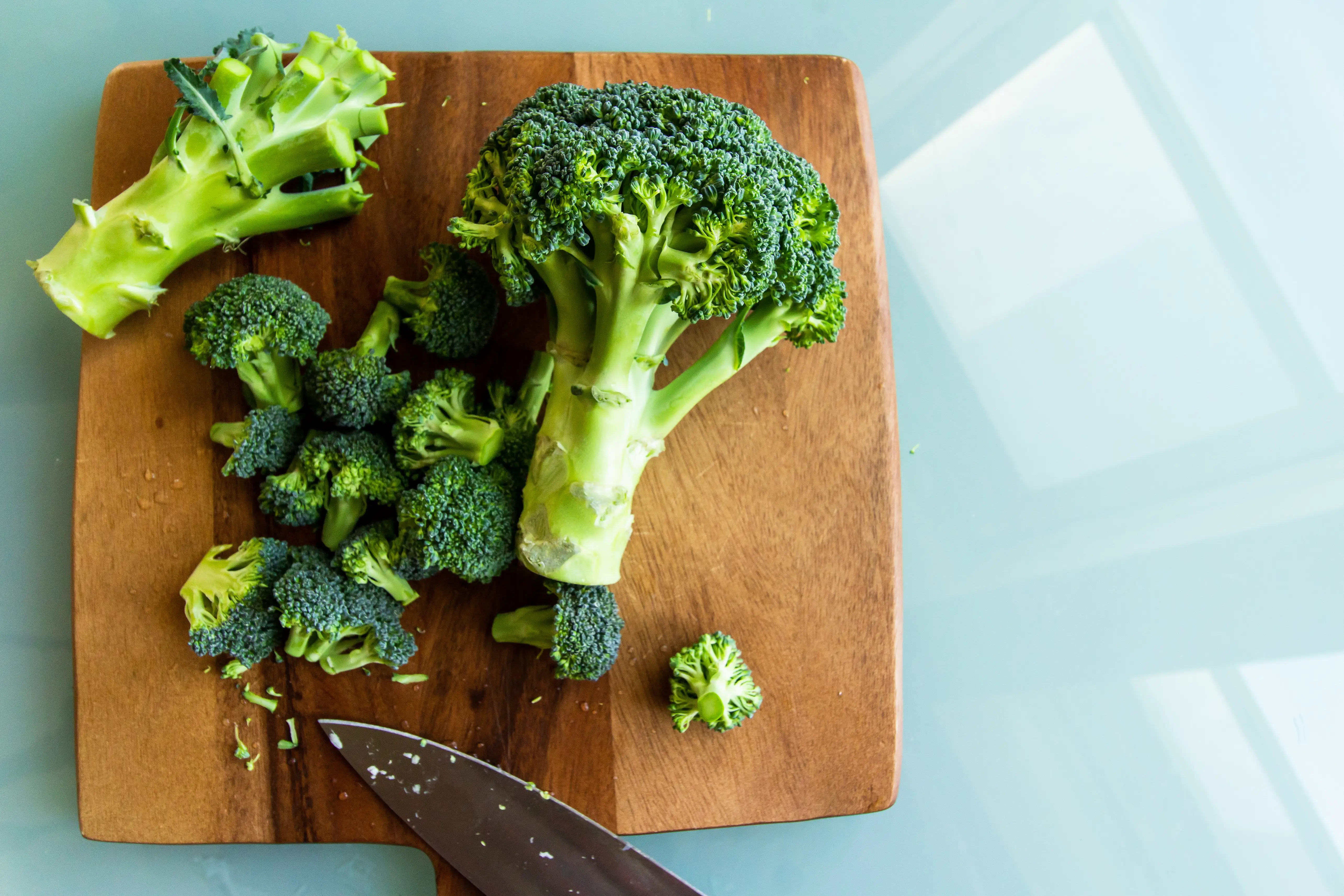 fresh broccoli for broccoli salad