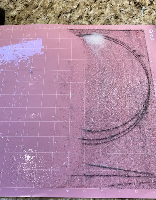 cleaining a cricut cutting mat