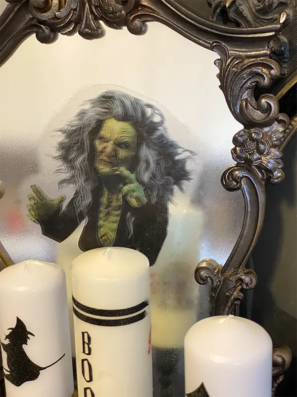 How to make a Halloween Haunted  mirror - display