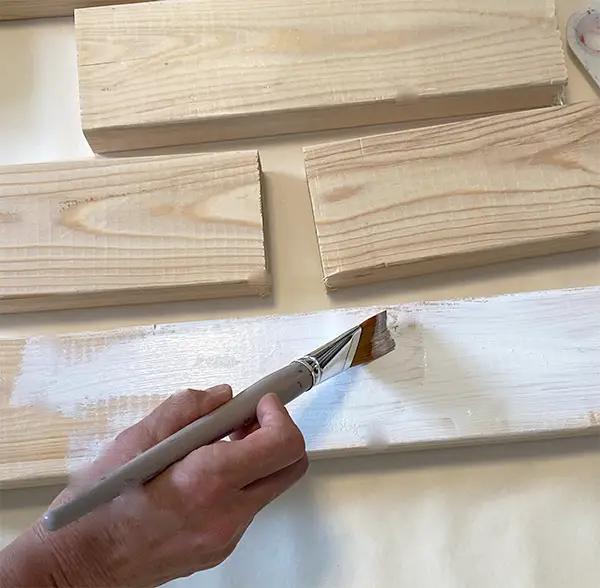 DIY wood block nativity scene - apply paint