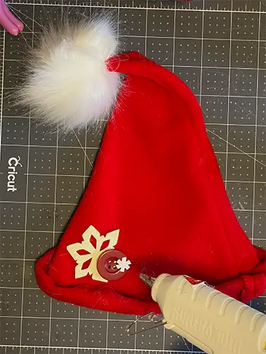 How to make a standing gnome - add hat embellishments