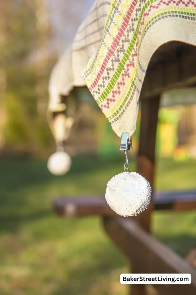tablecloth and weights