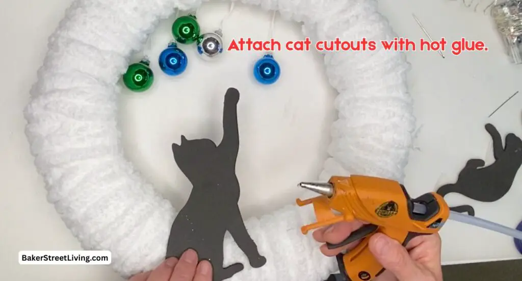 Making a Christmas Cat Wreath