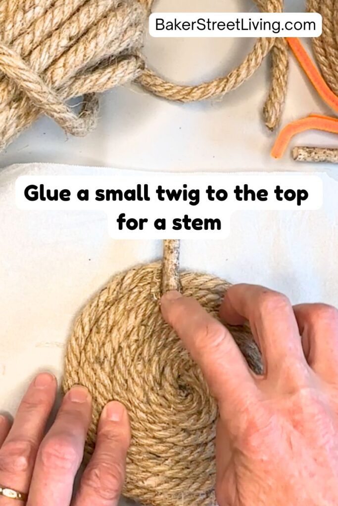 Making a DIY Rope Pumpkin using a Recycled CD