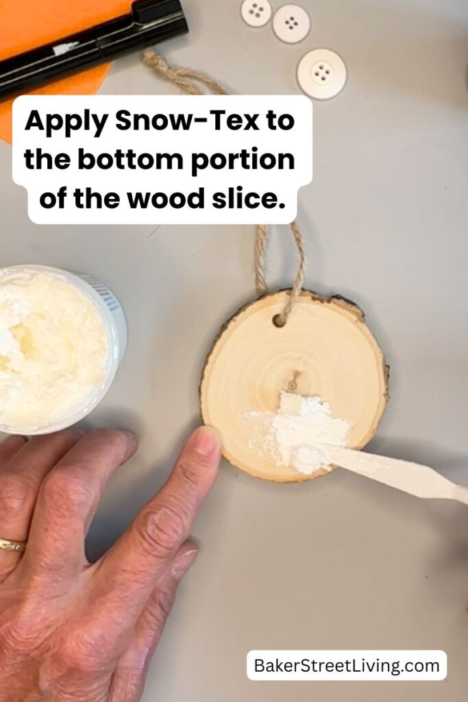 making a button snowman ornament