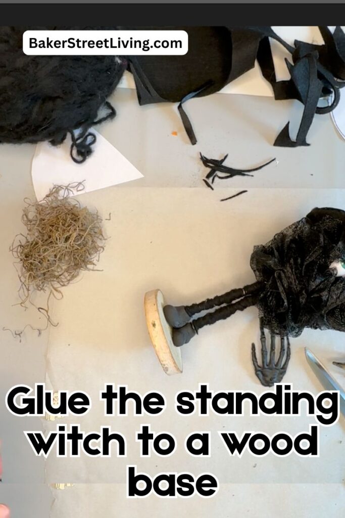 DIY Standing witch for Halloween